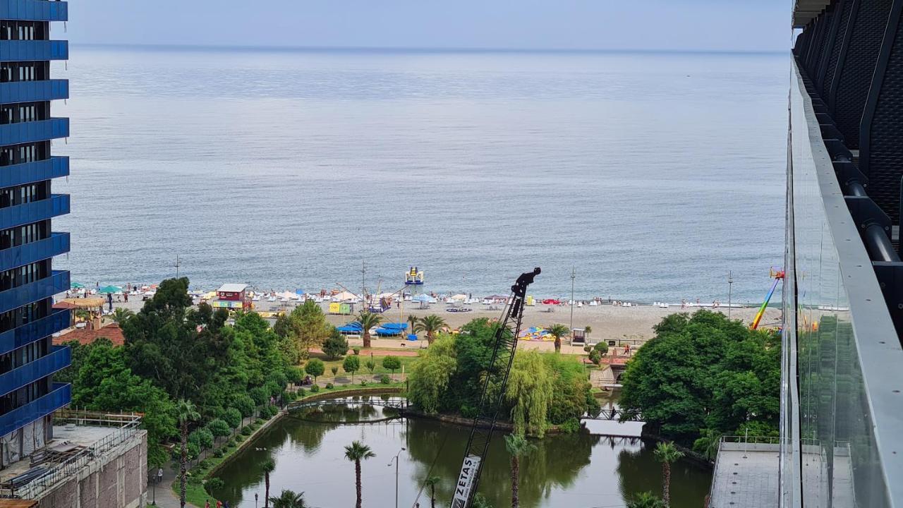 Deluxe Hotel Room In The Heart Of Batumi Orbi City A Block מראה חיצוני תמונה